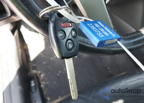 2011 Honda Accord 2.4 Se from USA, damaged, VIN 1HGCP2F6XBA041931